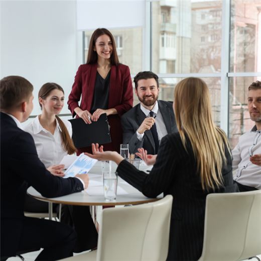 Reunión de trabajo en una empresa